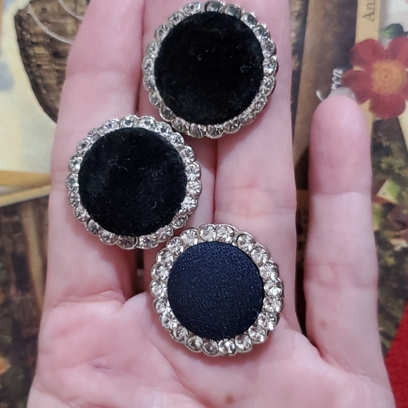 Set of 3 VINTAGE Black fabric silvertone clear rhinestones shank back BUTTONS - Picture 2 of 6
